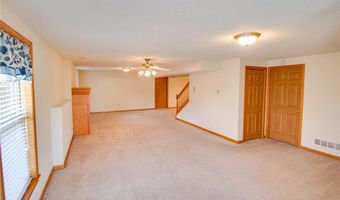 101 Serenity Dr, Alton, IL 62002