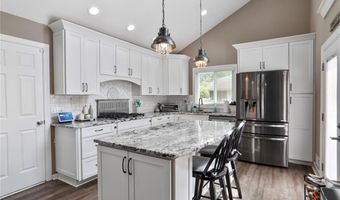 5533 Gibson Dr, Acworth, GA 30102