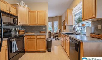1276 Old Gate Rd, Allen, PA 18067