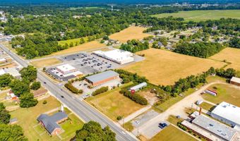 537 S Main St, Bishopville, SC 29010