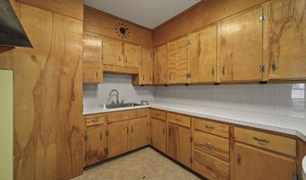 34-36 Crandall St, Adams, MA 01220