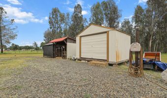 5722 Happy Valley Rd, Anderson, CA 96007