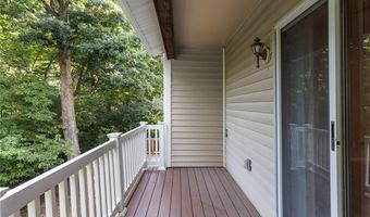 178 Cascade Circle Dr, Ballwin, MO 63021