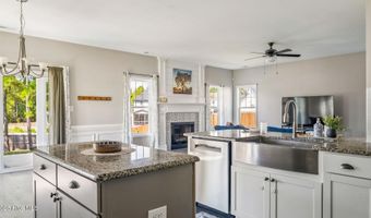 1141 Yellowwood Dr, Aberdeen, NC 28315
