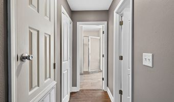 10493 Riviere Vue Dr, Biloxi, MS 39532