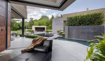 21 Drifting Shadow Way, Las Vegas, NV 89135