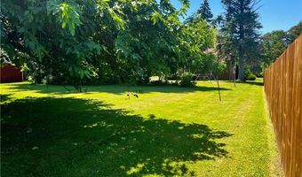 321 S Lake St, Amherst, OH 44001