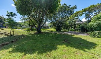 44-375 Kaneohe Bay Dr, Kaneohe, HI 96744