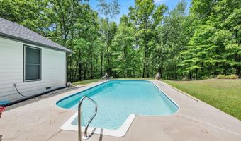 6113 FAWNHURST Dr, Anniston, AL 36206