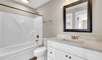 616 Whispering Pines Dr, Macon, GA 31211