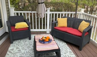 1 Lawrence Ave 1, Danbury, CT 06810