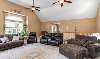 16 Breakneck Rd, Hudson, NH 03051