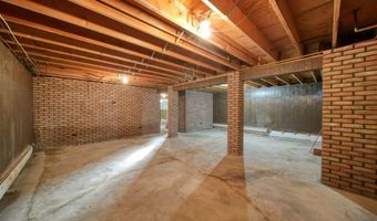 5875 US-127, Addison, MI 49220