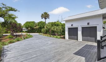 196 Portsmouth Way, Bald Head Island, NC 28461