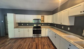 7041 Hancock Dr, Bay St. Louis, MS 39520