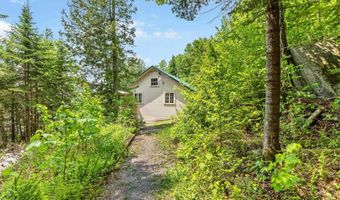 1048 Cottage Rd, Averill, VT 05903