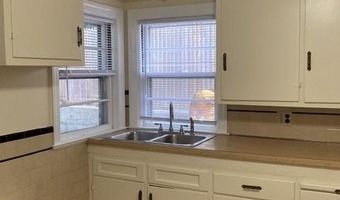285 Knollwood Ave, Cranston, RI 02910