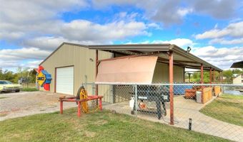 3918 S 4th St, Chickasha, OK 73018