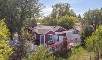 949 Sunset Ave, Newcastle, WY 82701