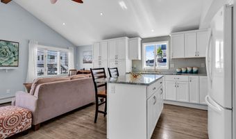 209 Fernwood Dr, Bayville, NJ 08721