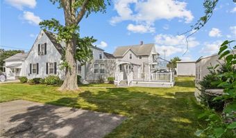 157 Schuyler St, East Providence, RI 02914