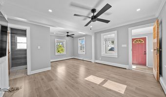 11 Wilson Ave, Amity Harbor, NY 11701