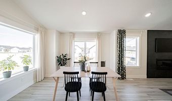 576 Hollow Dr, Ammon, ID 83401