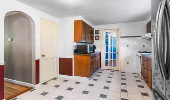 950 BRADFIELD Rd, Abington, PA 19001