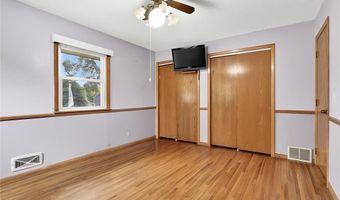 8949 Rosewood Ln N, Maple Grove, MN 55369