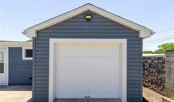 175 Leonard Ave, East Providence, RI 02914