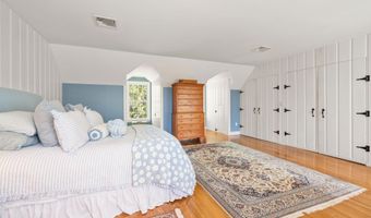 50 0 Indian Trl, Barnstable, MA 02630