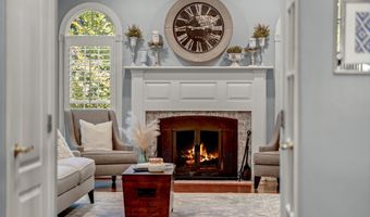 24165 SPRING MEADOW Cir, Aldie, VA 20105