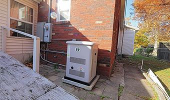 712 Duckett St, Advance, MO 63730