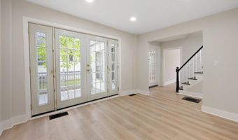 50 14th St, Bangor, ME 04401