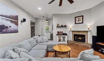 25 Overton Dr, Bella Vista, AR 72714