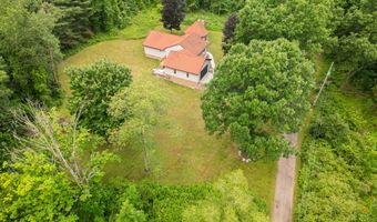 989 McCabe Ave NE, Ada, MI 49301