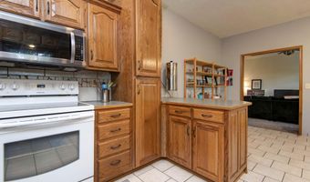 1016 Daniels St, Aurora, MO 65605