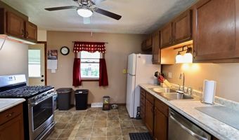 2970 S Iris Dr, Beloit, WI 53511
