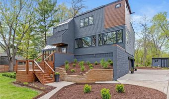401 River Ln, Anoka, MN 55303