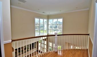 5905 LONE OAK Dr, Bethesda, MD 20814