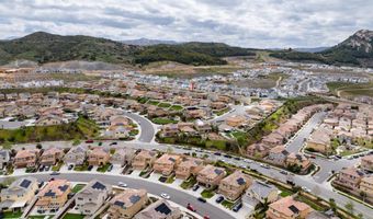 411 Calabrese St, Fallbrook, CA 92028