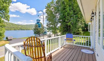 370 Lake St, Barton, VT 05822