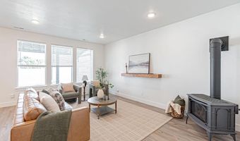 388 Church St, Ammon, ID 83401