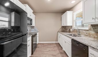 711 15th St, Abernathy, TX 79311