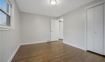 6 Hilton Ave, East Providence, RI 02915