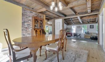 992 Pequawket Trl, Baldwin, ME 04091