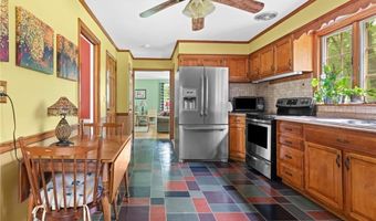 110 Hopkins Ave, Johnston, RI 02919