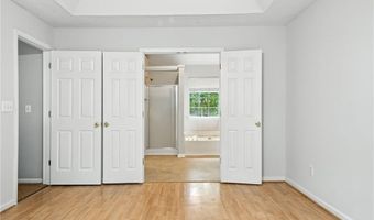 1506 Shadow Ridge Cir, Woodstock, GA 30189