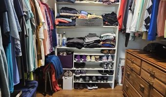 512 W Melgaard Rd, Aberdeen, SD 57401