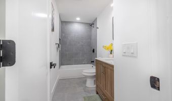 2475 W DENNEYS Rd, Dover, DE 19904